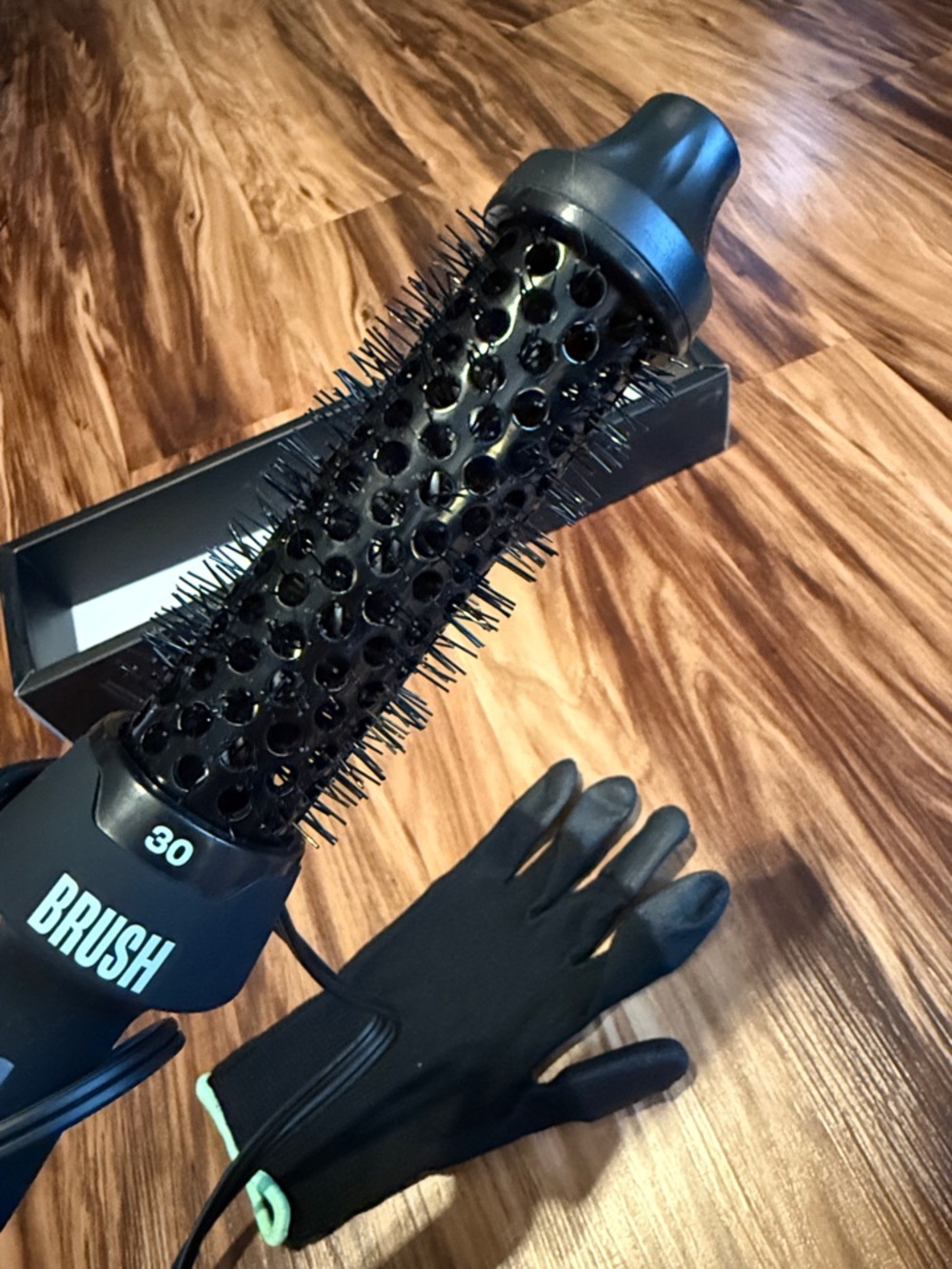 Evryday B.R.U.S.H. 30 Electric Styling Brush - Picture 4 of 5